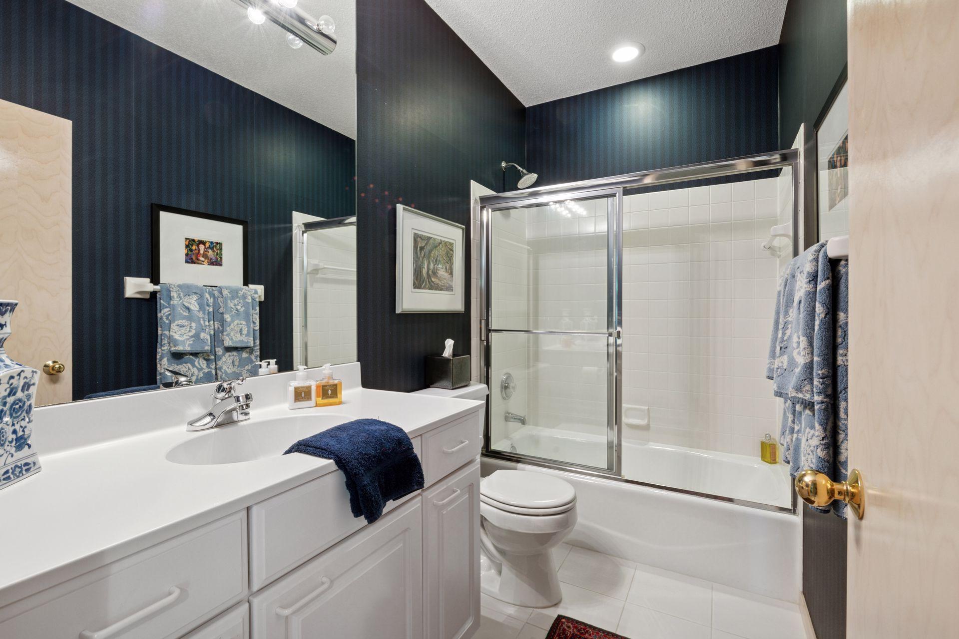 7057 Crowne Oak Road Eden Prairie, MN 55344 - Photo 36 of 44 Gallery Image 36