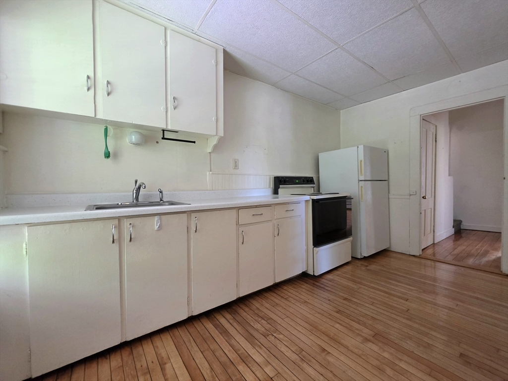 702-704 Main Street Amherst, MA 01002 - Photo 22 of 28
