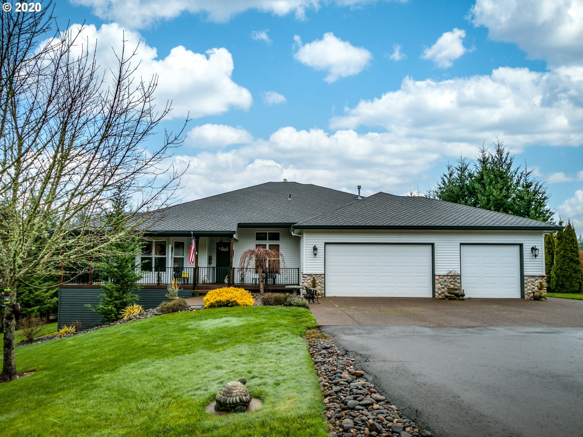 32285 Southwest Laurel Road Hillsboro, OR 97123 - Photo 1 of 32