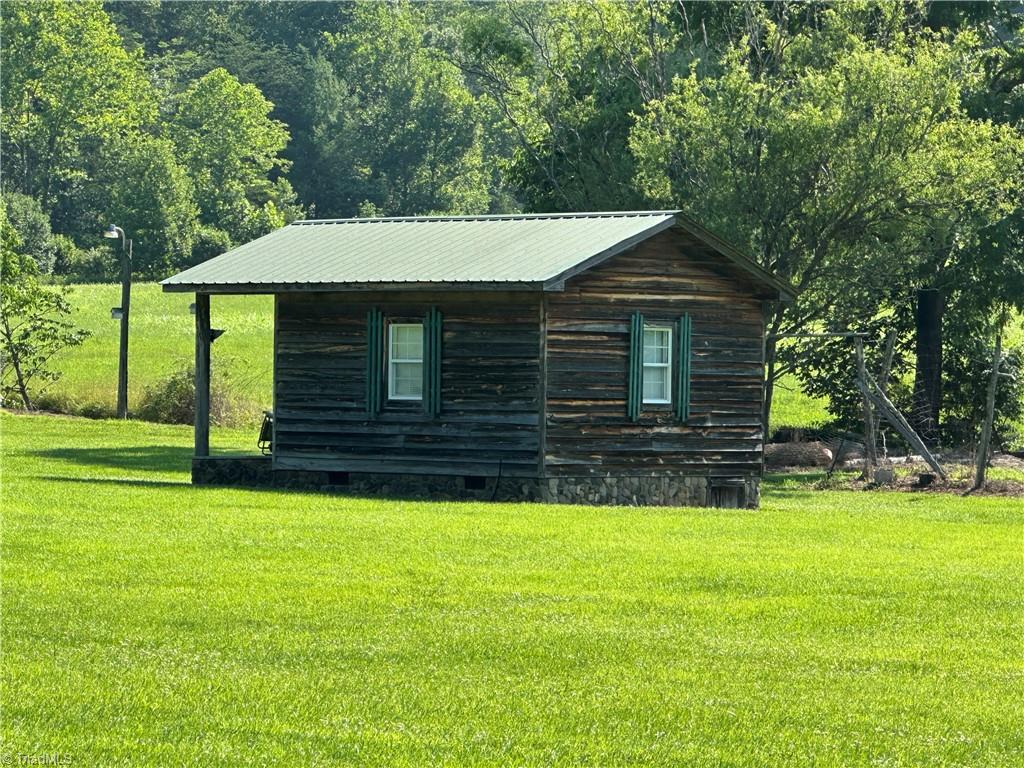 1501 Sand Ridge Road Millers Creek, NC 28651 - Photo 12 of 48