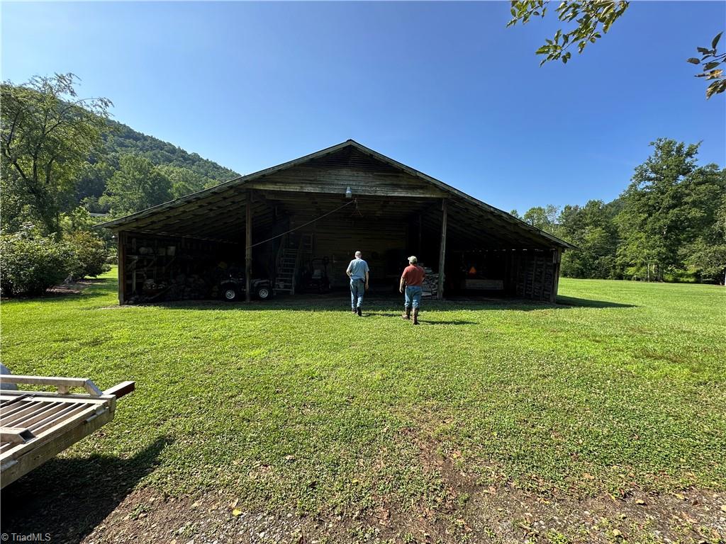 1501 Sand Ridge Road Millers Creek, NC 28651 - Photo 3 of 48
