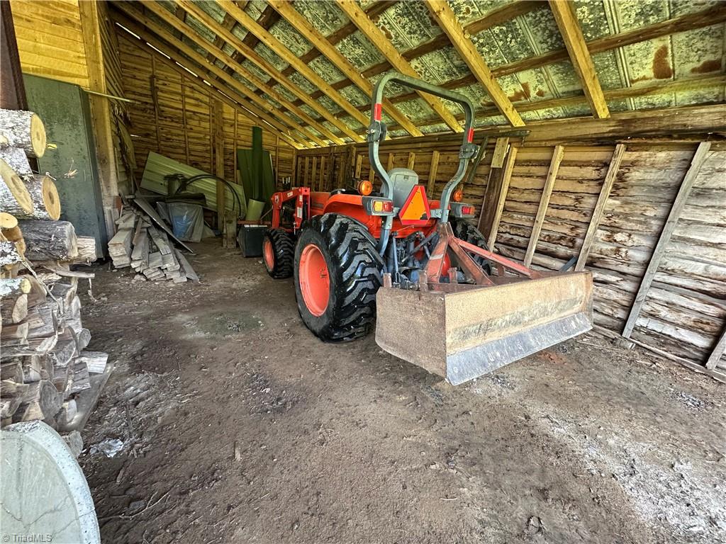 1501 Sand Ridge Road Millers Creek, NC 28651 - Photo 4 of 48