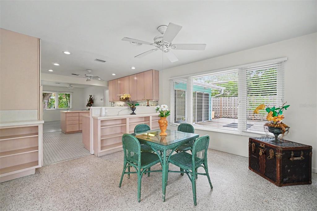 528 Ralph Street Sarasota, FL 34242 - Photo 13 of 60 Gallery Image 13