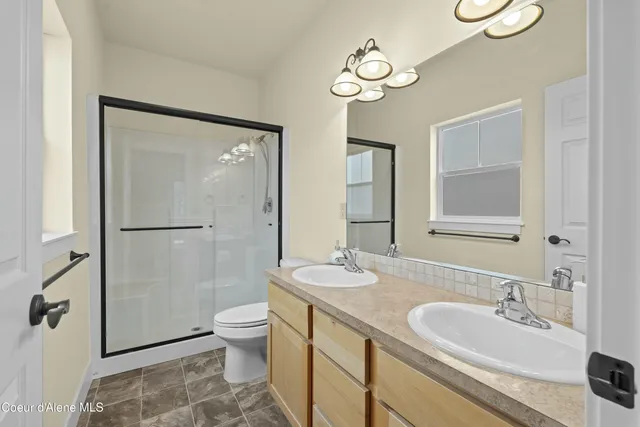 $605,000 | 424 Becker Lane, Dover, ID 83825