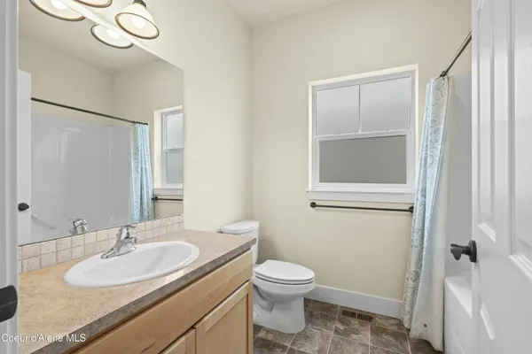 $605,000 | 424 Becker Lane, Dover, ID 83825