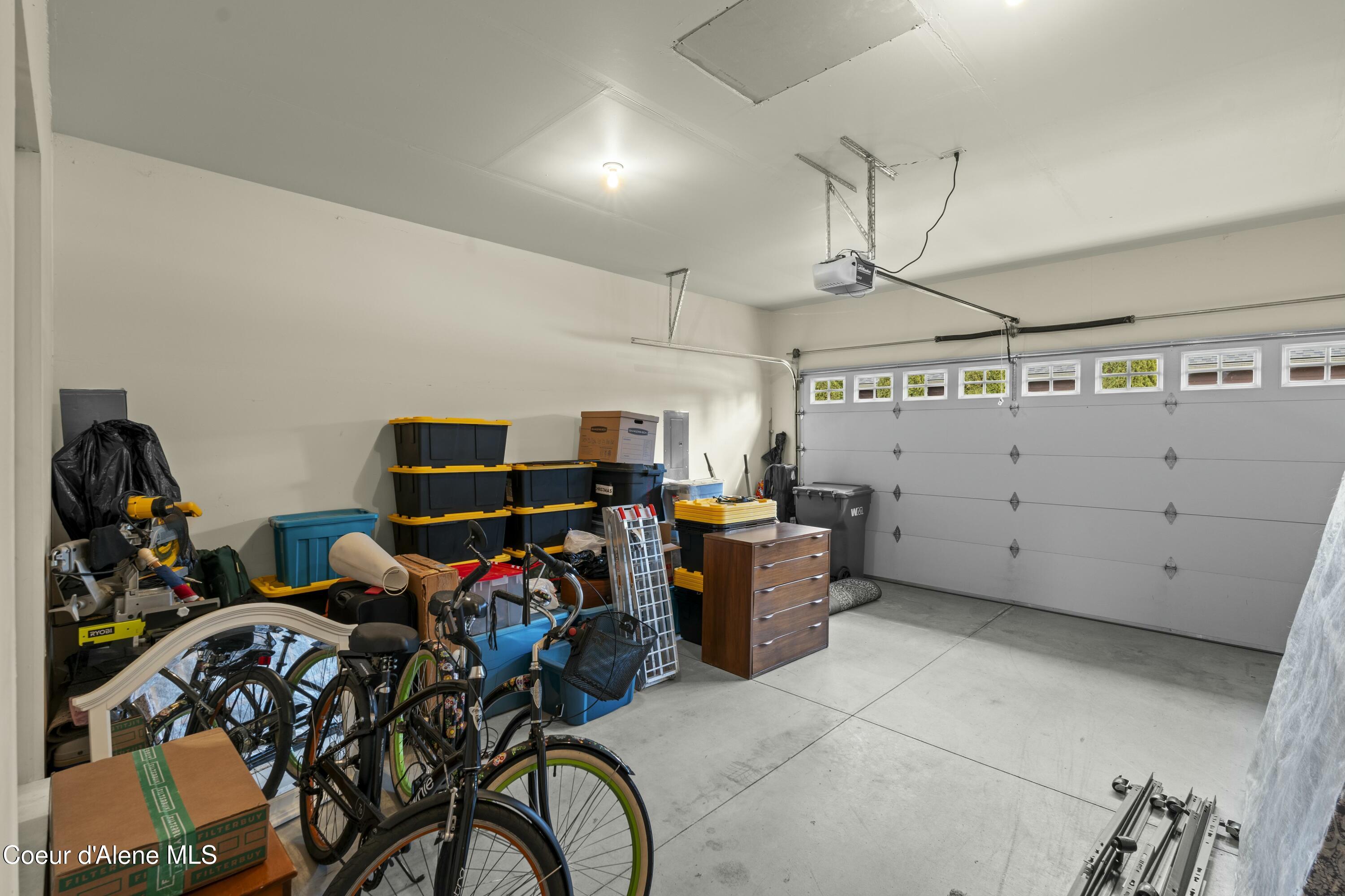 424 Becker Lane Dover, ID 83825 - Photo 26 of 32 2-Car Attached Garage