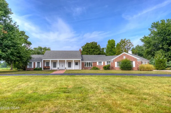 $449,900 | 202 Gardner Drive, Lamar, MO 64759