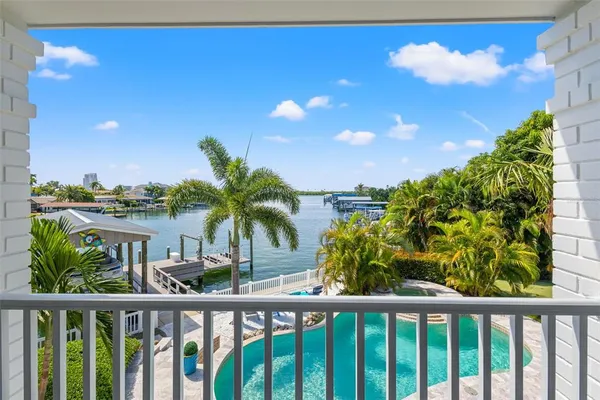 $2,999,000 | 511 Windward Passage, Clearwater Beach, FL 33767