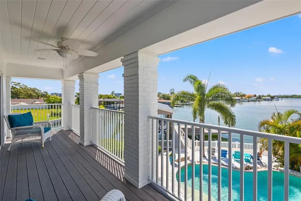 $2,999,000 | 511 Windward Passage, Clearwater Beach, FL 33767