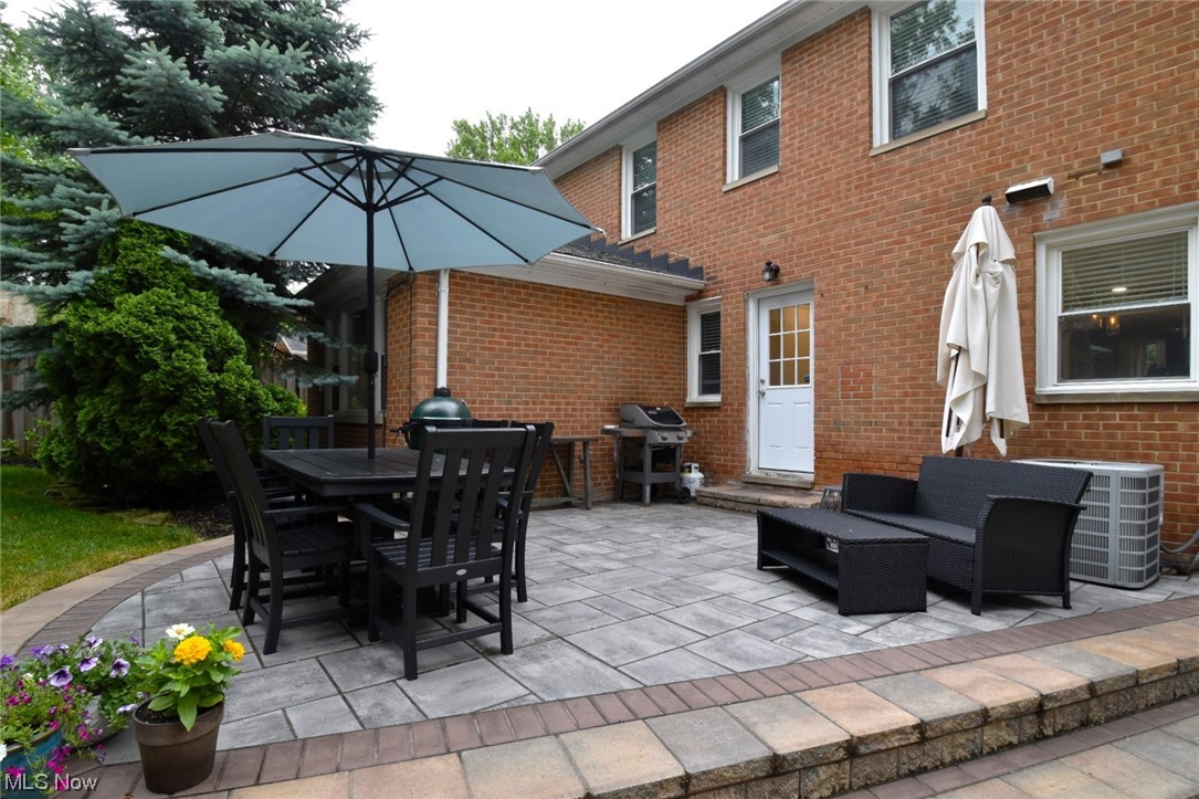2535 Charney Road Cleveland, OH 44118 - Photo 31 of 33
