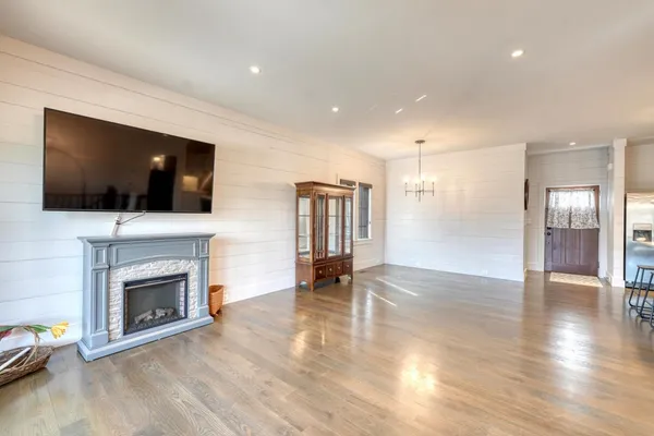 $3,000 | 56 Oak Crescent Circle, Clayton, GA 30525