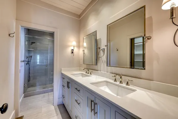 $3,000 | 56 Oak Crescent Circle, Clayton, GA 30525