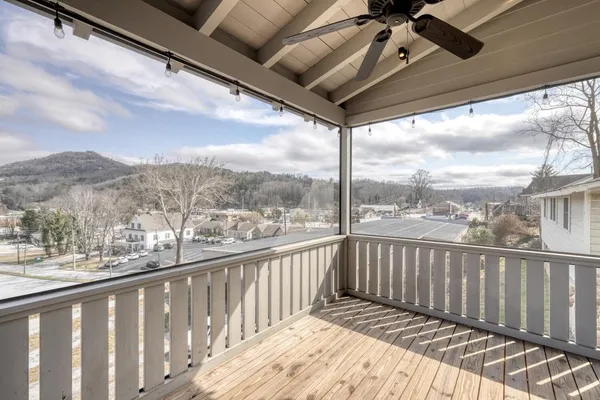 $3,000 | 56 Oak Crescent Circle, Clayton, GA 30525