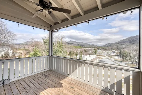 $3,000 | 56 Oak Crescent Circle, Clayton, GA 30525