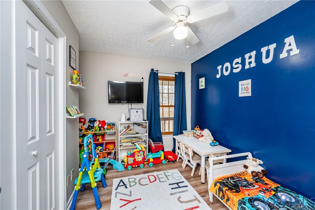 12190 Pinyon Lane Ruther Glen, VA 22546 - Photo 29 of 36 a play room with toys