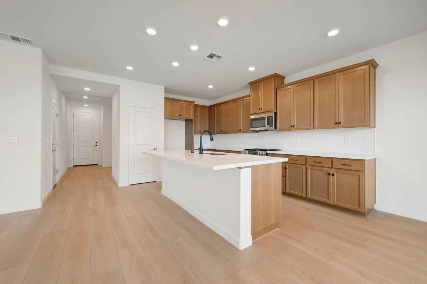 12080 Mircado Way Rancho Cordova, CA 95742 - Photo 3 of 37 Gallery Image 3