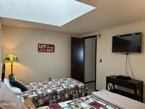 $195,000 | 11 Overlook Lane North, Unit B, Warrensburg, NY 12817