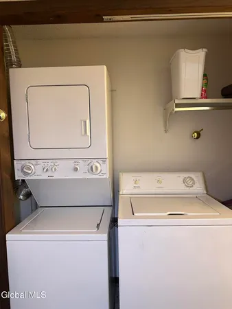 $195,000 | 11 Overlook Lane North, Unit B, Warrensburg, NY 12817