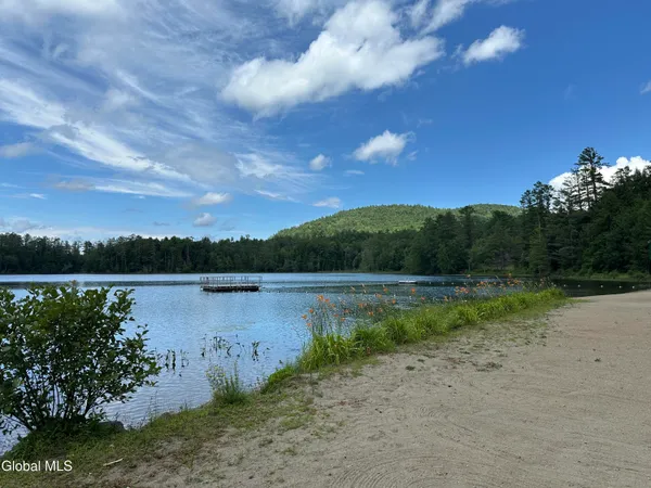 $195,000 | 11 Overlook Lane North, Unit B, Warrensburg, NY 12817