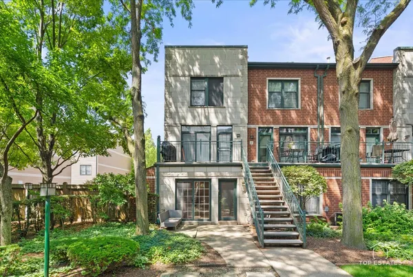 $3,100 | 1812 South Dearborn Street, Unit 10, Chicago, IL 60616