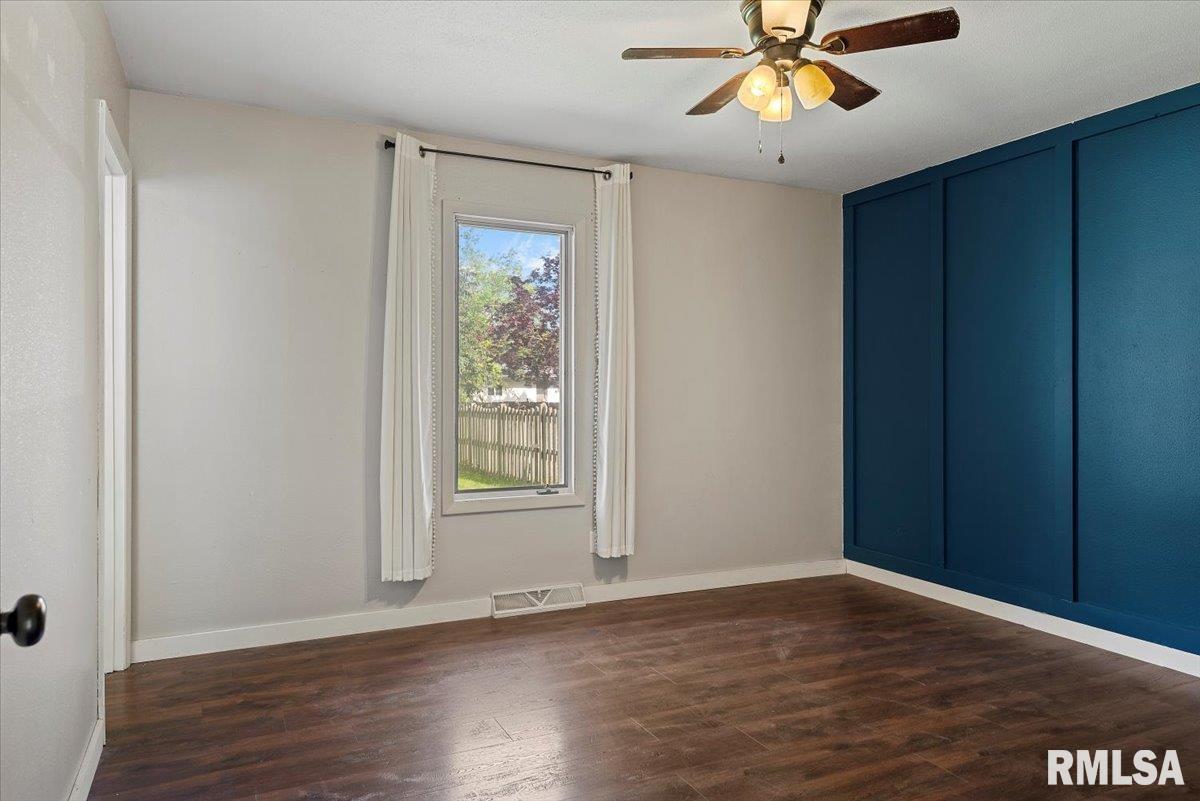 2489 Arrowhead Drive Springfield, IL 62702 - Photo 19 of 40