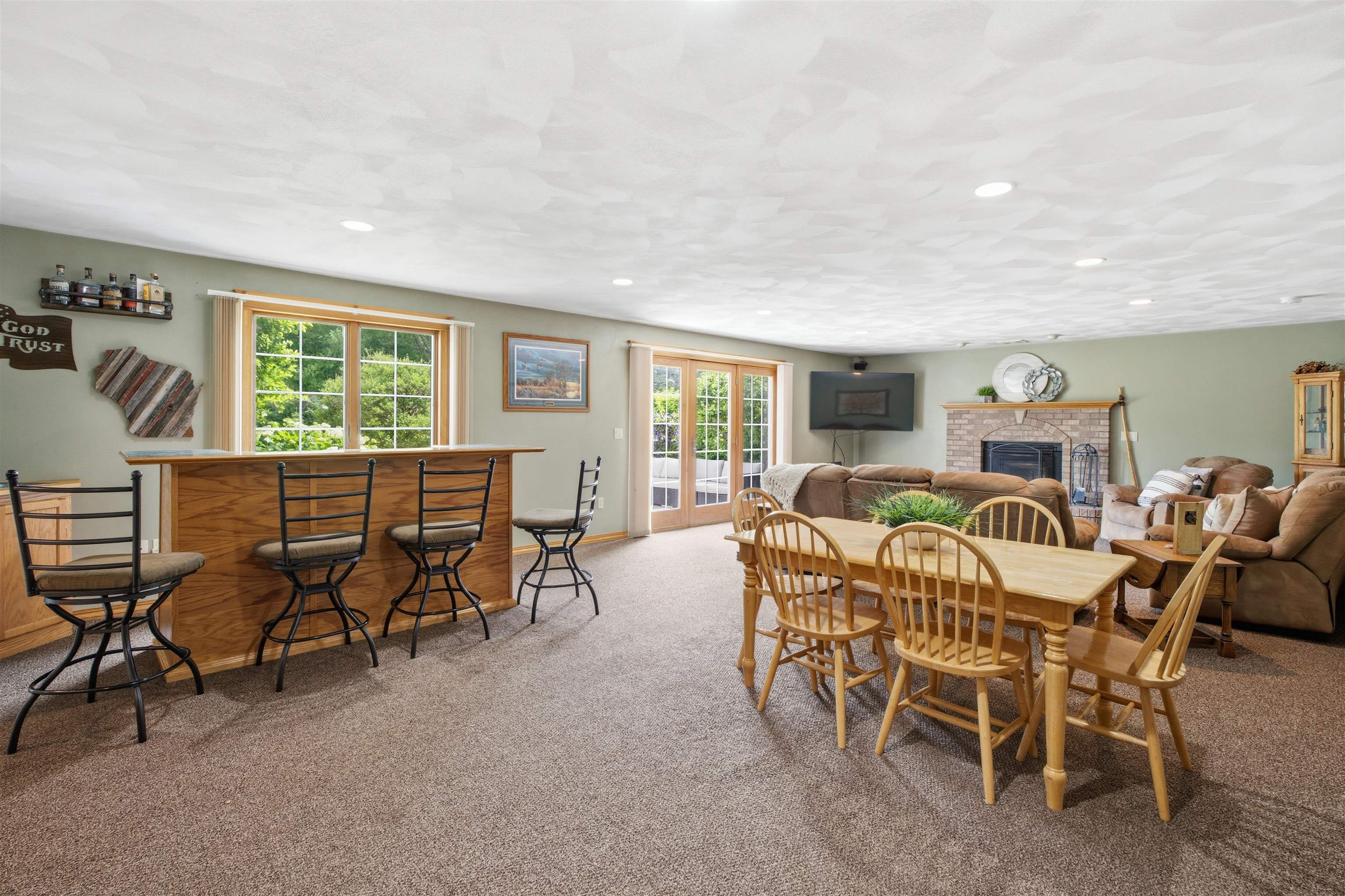 1 West Cedar Street Hilbert, WI 54129 - Photo 30 of 58