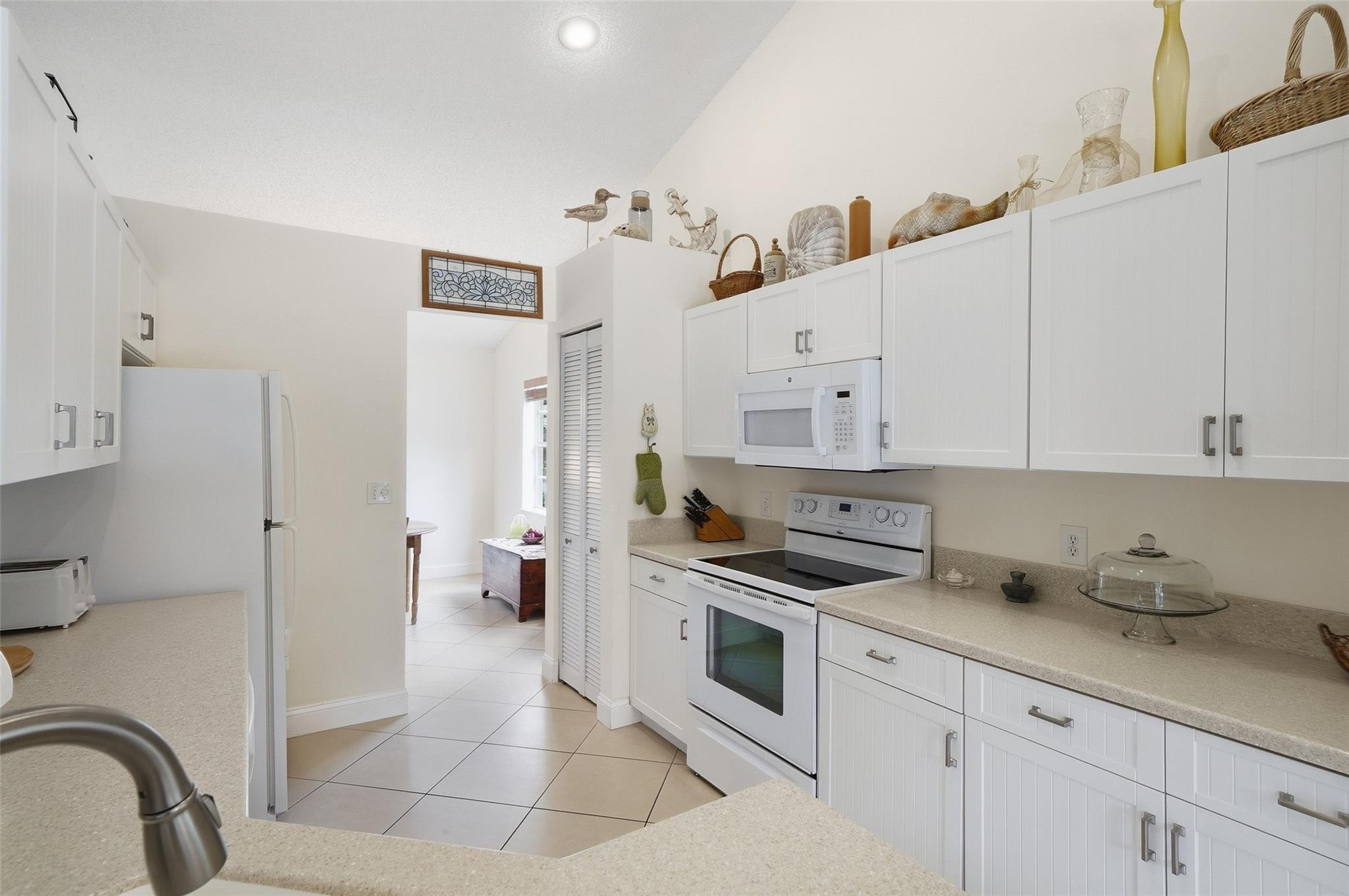 3800 Riverside Way Delray Beach, FL 33445 - Photo 12 of 48 Photo 12