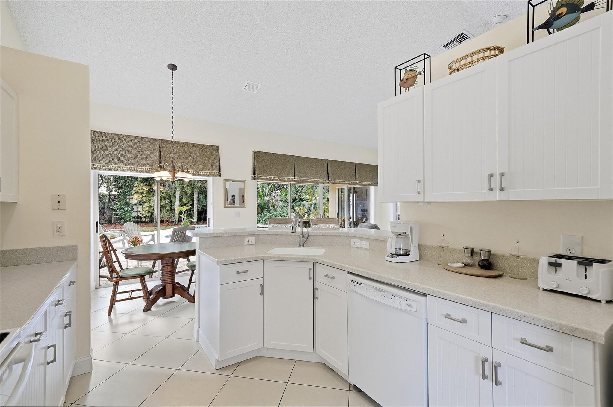 3800 Riverside Way Delray Beach, FL 33445 - Photo 13 of 48 Photo 13