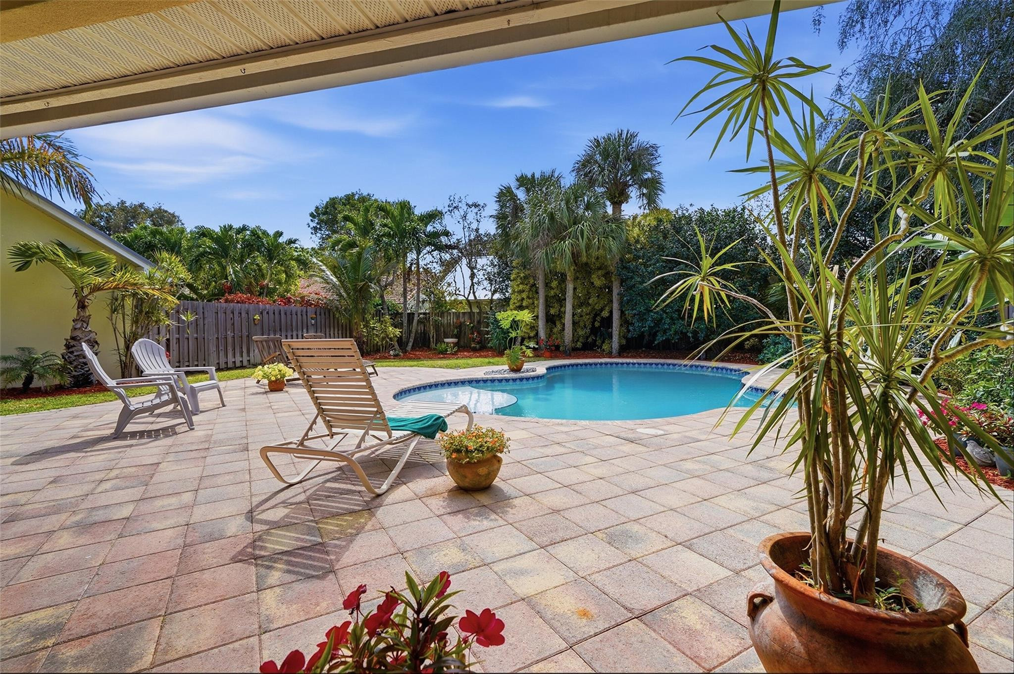 3800 Riverside Way Delray Beach, FL 33445 - Photo 9 of 48 Photo 9