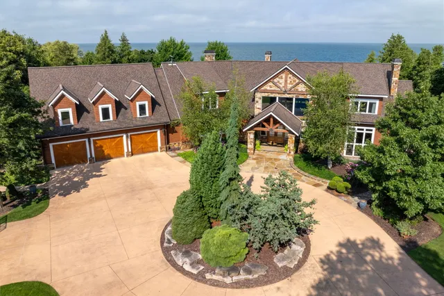 $6,500,000 | 5707 Bay Shore Drive, Sturgeon Bay, WI 54235