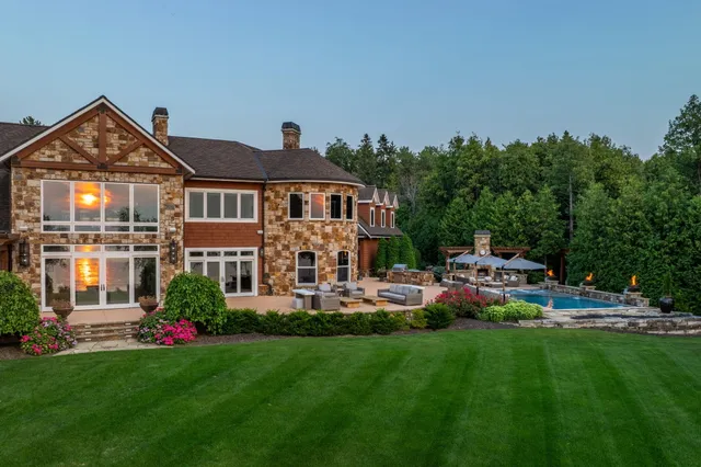 $6,500,000 | 5707 Bay Shore Drive, Sturgeon Bay, WI 54235
