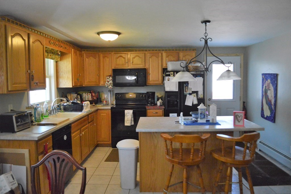 31 Manor Road Auburn, MA 01501 - Photo 6 of 16 Gallery Image 6