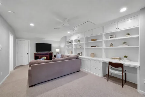 $625,000 | 3322 Memorial Crest Boulevard, Houston, TX 77007