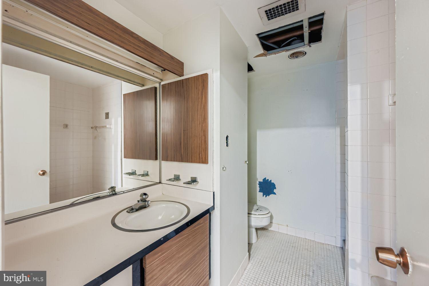 6606 Park Heights Avenue, Unit 305 Baltimore, MD 21215 - Photo 18 of 28