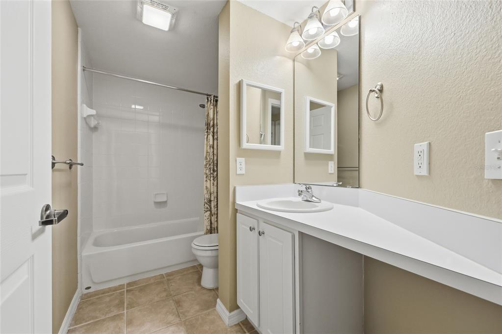 9172 Southwest 52nd Road, Unit 103 Gainesville, FL 32608 - Photo 17 of 31