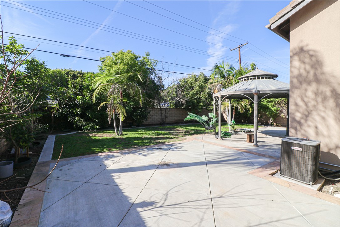 2850 North Stone Pine Glen Santa Ana, CA 92706 - Photo 14 of 45 a view of a backyard with a patio