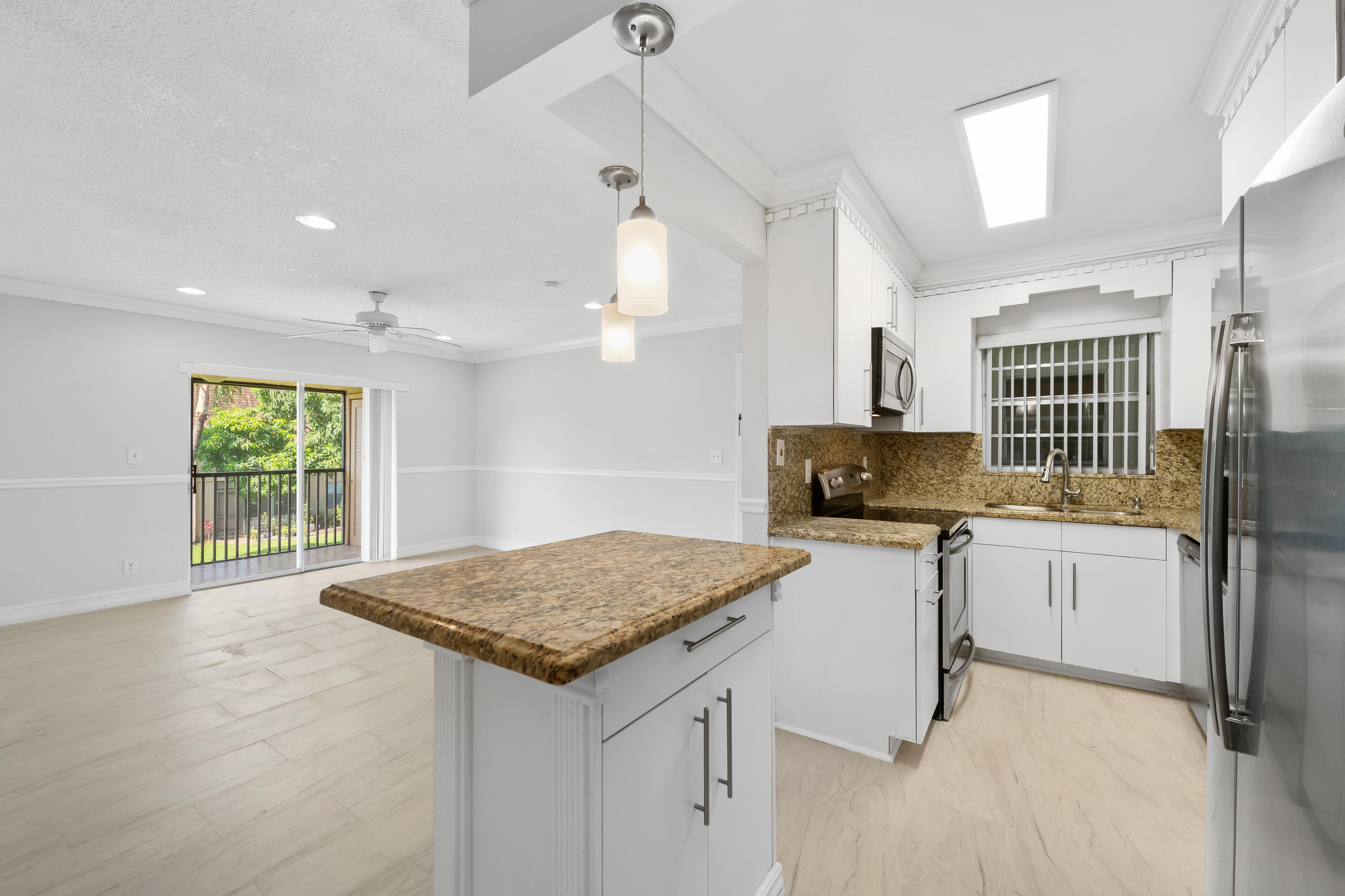 1231 Northwest 13th Street, Unit 470F Boca Raton, FL 33486 - Photo 23 of 31 DSC_6564