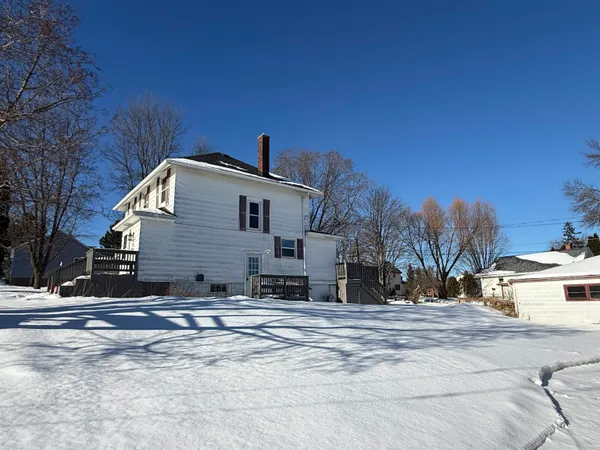 $232,500 | 126 5th Street Northwest, Chisholm, MN 55719