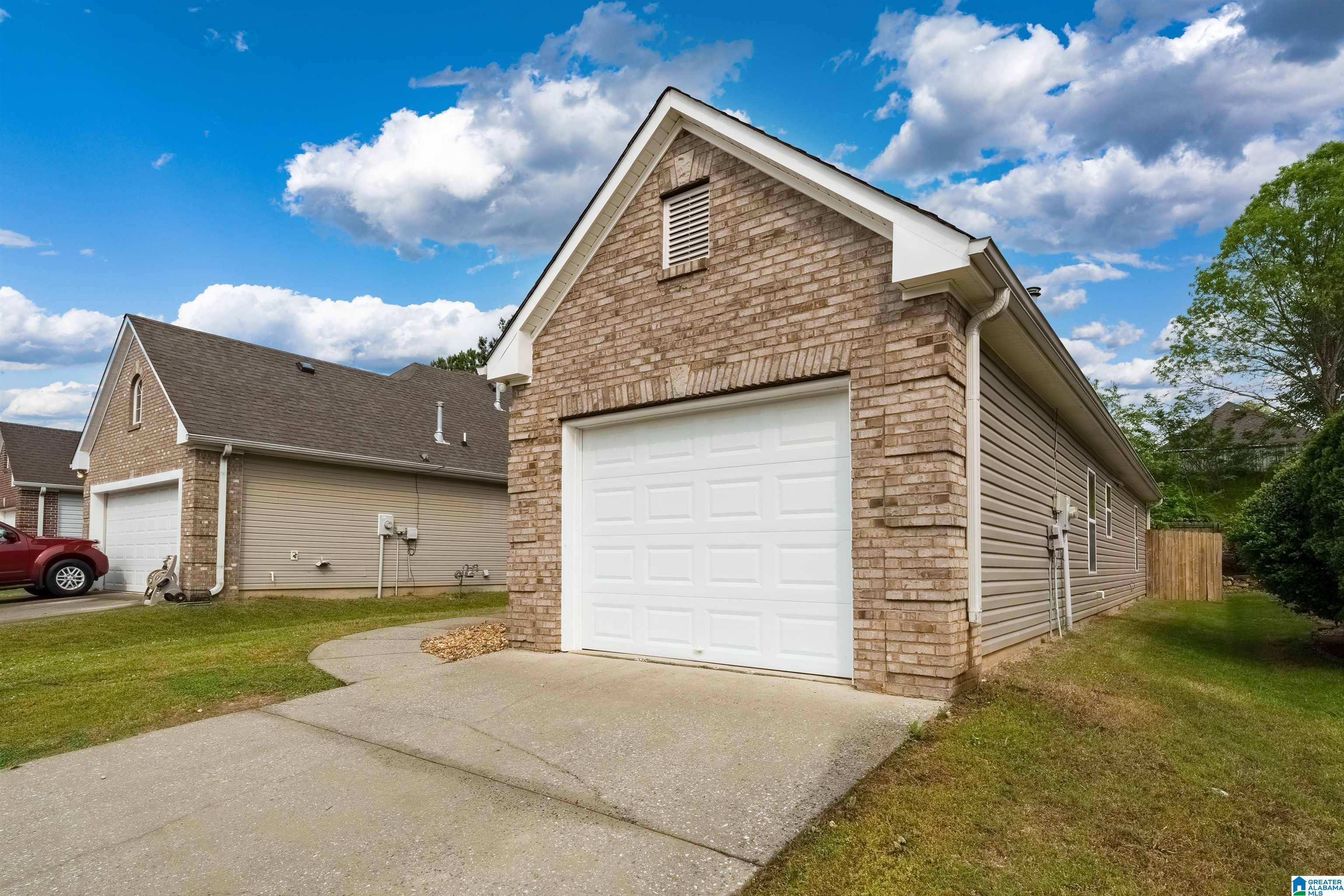 112 Highview Cove Pelham, AL 35124 - Photo 3 of 22