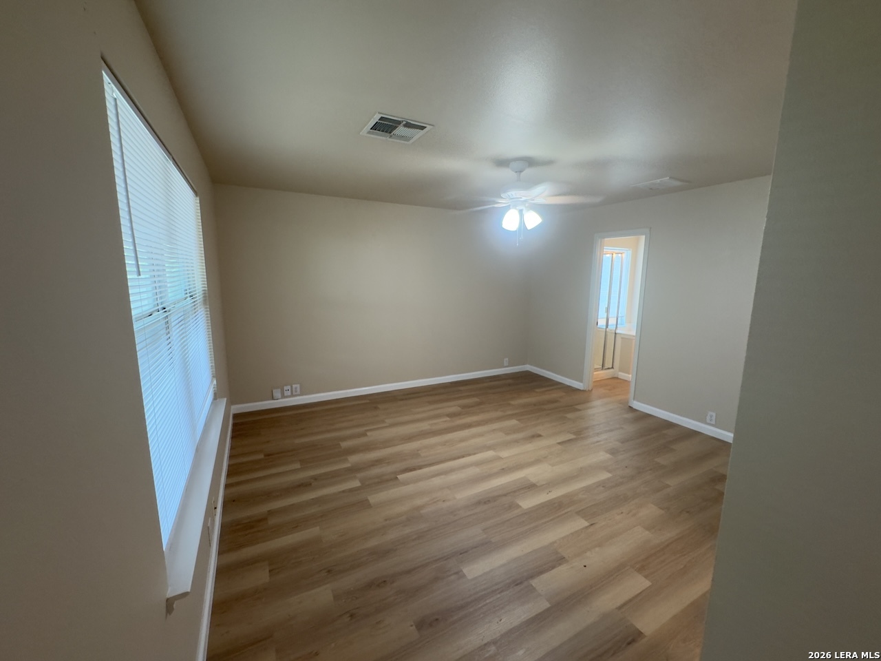 927 Rustling Cove San Antonio, TX 78251 - Photo 11 of 22