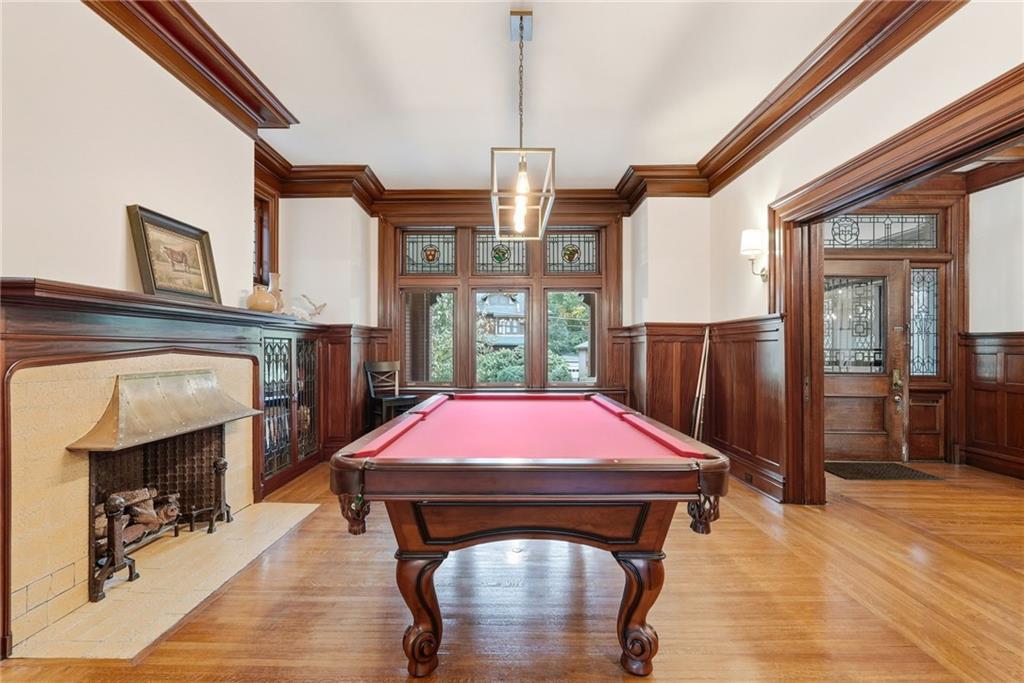 4749 Wallingford Street Pittsburgh, PA 15213 - Photo 12 of 49 a table and chairs in a room