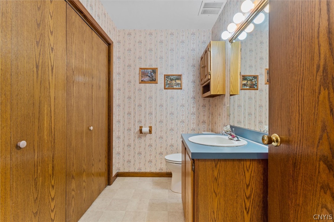 4243 Young Road Onondaga, NY 13215 - Photo 11 of 50