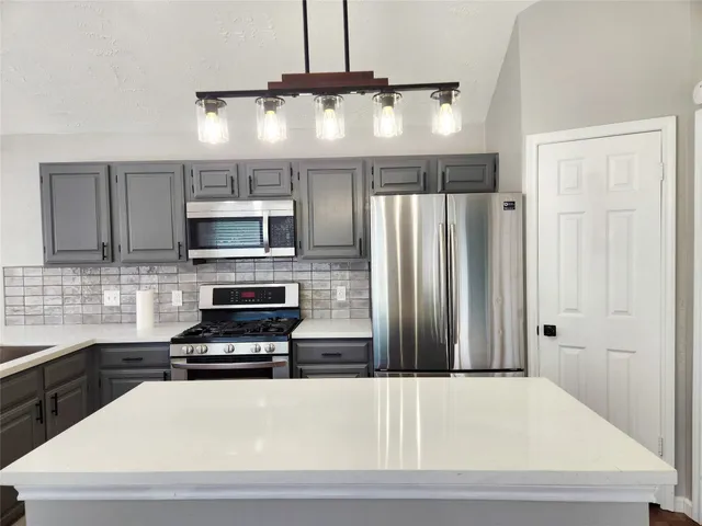 $2,250 | 2118 Creston Drive, Spring, TX 77386