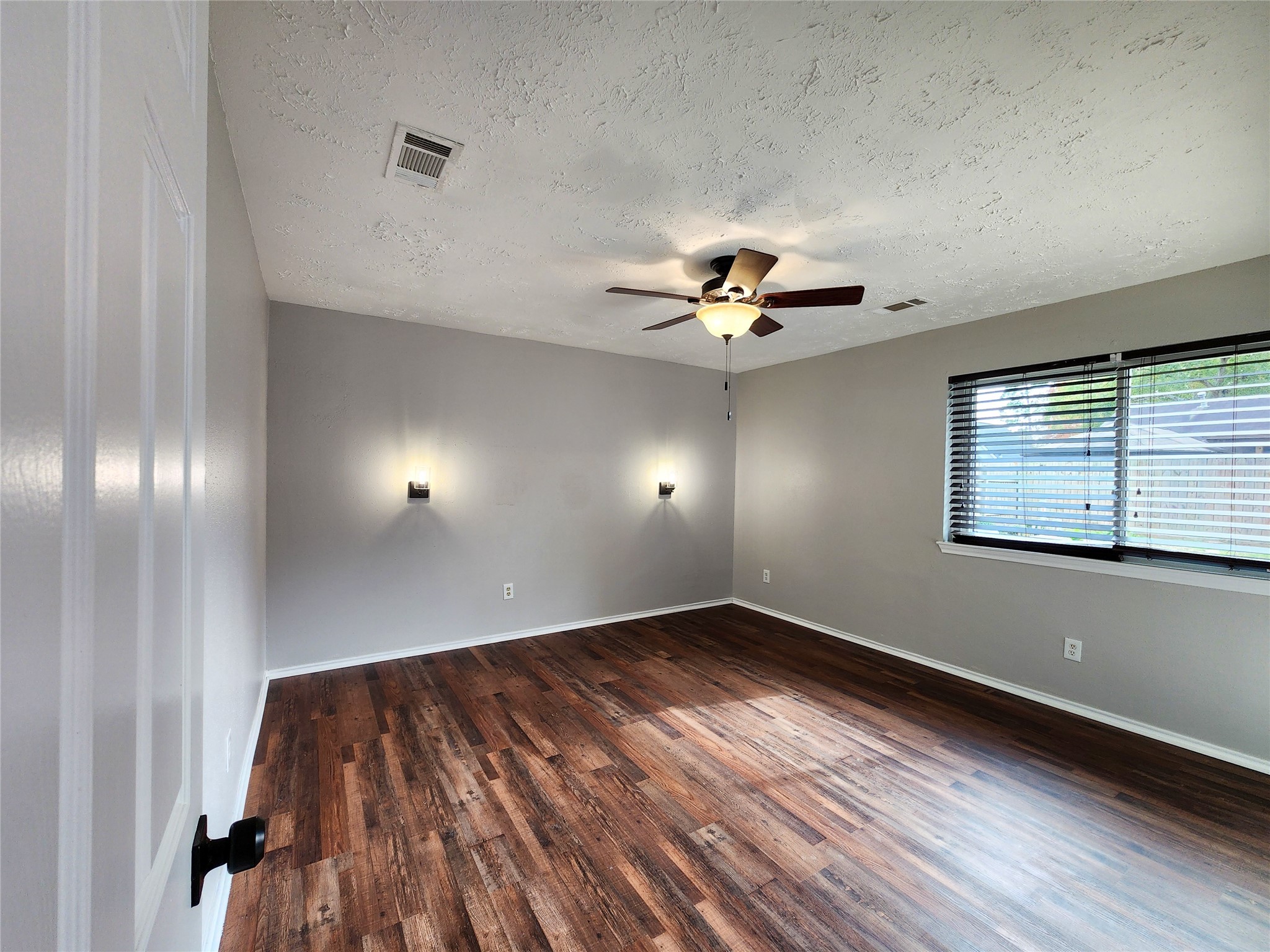 2118 Creston Drive Spring, TX 77386 - Photo 12 of 24