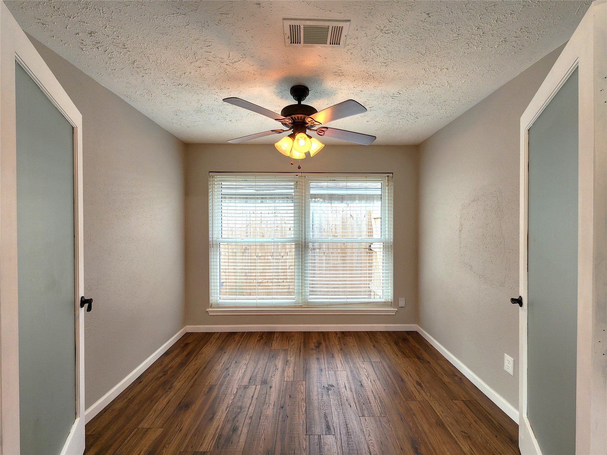 2118 Creston Drive Spring, TX 77386 - Photo 10 of 24