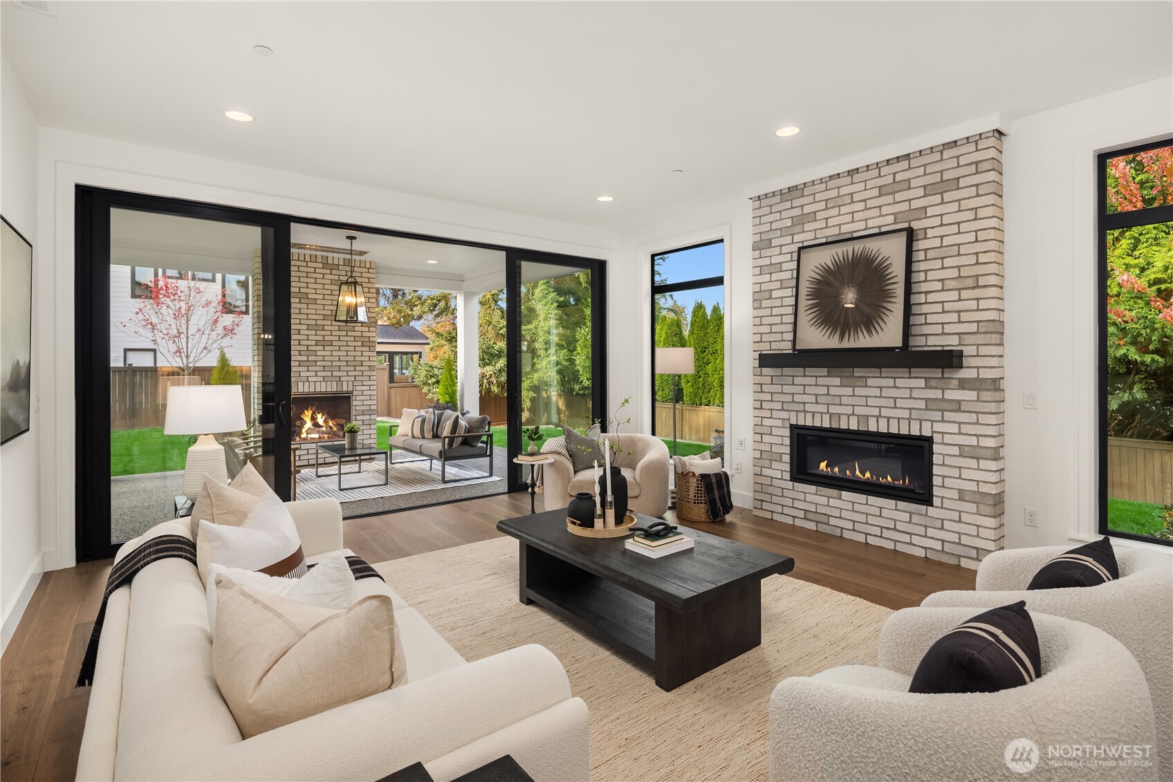 13988 Southeast 5th Street Bellevue, WA 98005 - Photo 21 of 39