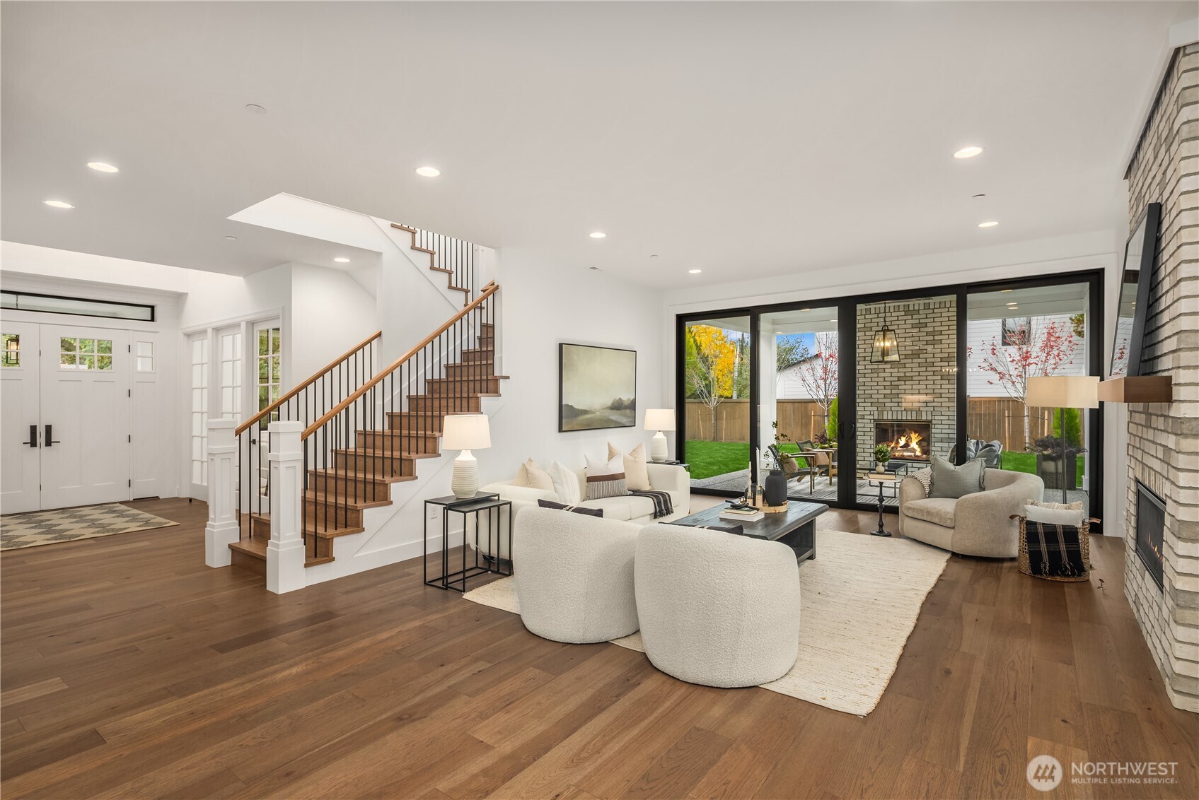 13988 Southeast 5th Street Bellevue, WA 98005 - Photo 22 of 39