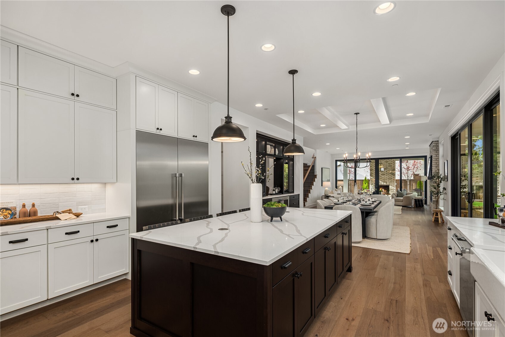 13988 Southeast 5th Street Bellevue, WA 98005 - Photo 5 of 39