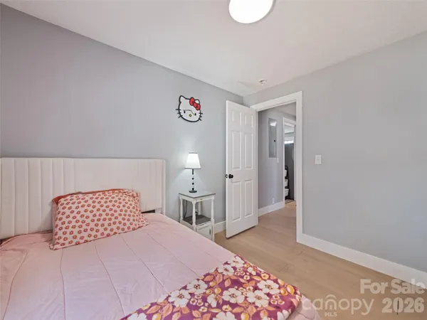 $375,000 | 110 Ewart Drive, Hendersonville, NC 28739