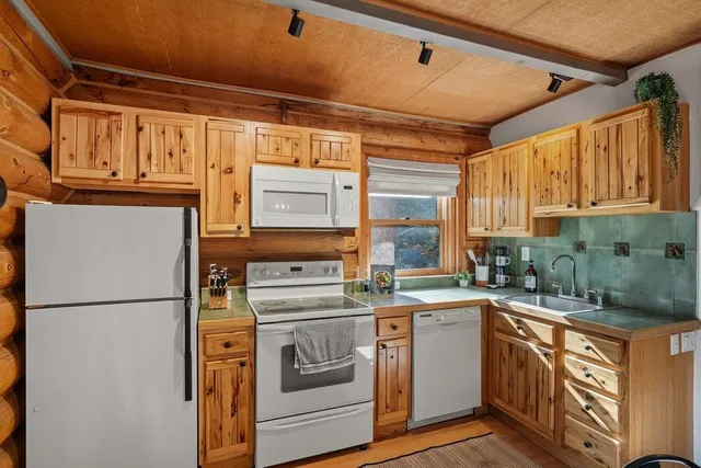 $583,000 | 16465 Northwoods Boulevard, Truckee, CA 96161